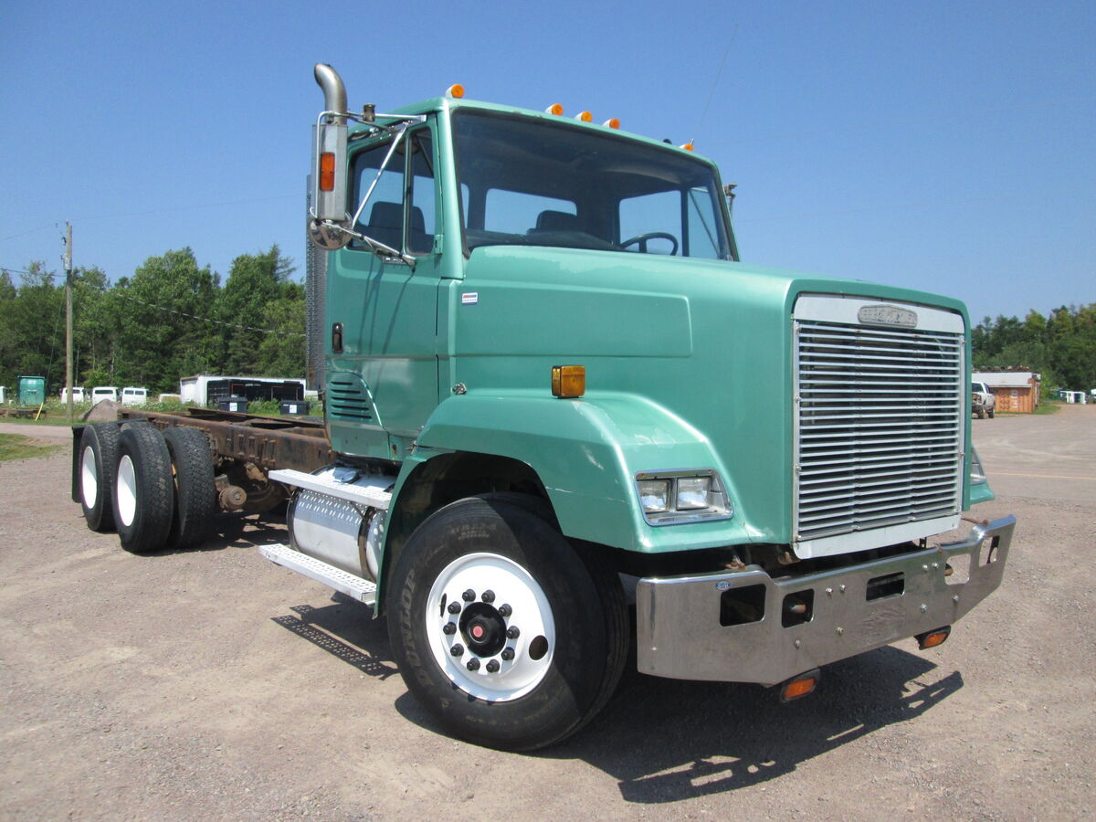 <p>#2868  1993 Freightliner FL112 cab & chassis, Cummins N14 350HP Engine, Eaton Fuller 10 speed manual transmission, Ratio 4.33 Eaton differential, Axle ratings front 12000lbs Rear 40000lbs,Bud steel wheels 11R22.5 tires (wear remaining front 50% rear front 50% rear rear 60%) Hendrickson spring suspension, overall frame length 274